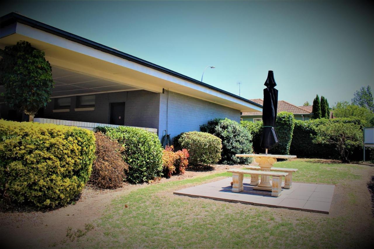 Cotswold Gardens Motel Armidale Luaran gambar